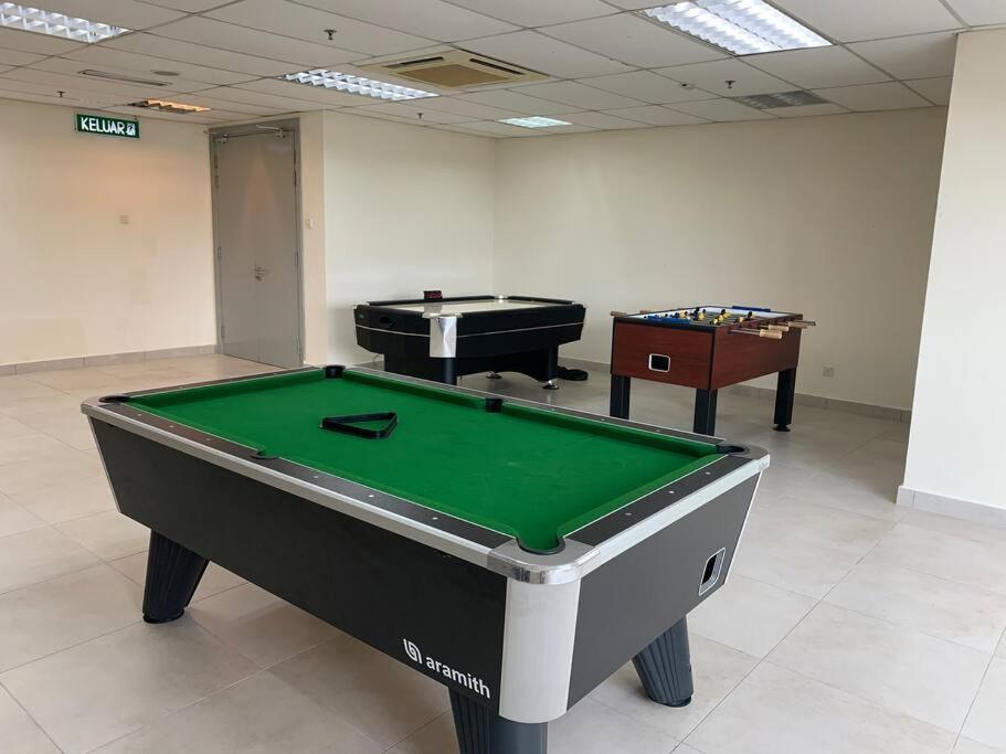 Mitec Publika 2br Hot Tub Sri Hartamas Mont Kiara Apartment Kuala Lumpur