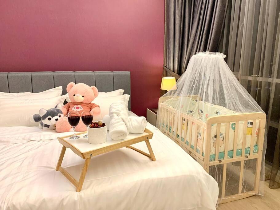 Mitec Publika 2br Hot Tub Sri Hartamas Mont Kiara Apartment *