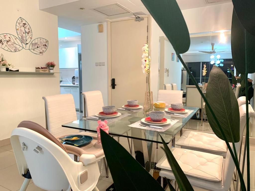 Apartment Mitec Publika 2br Hot Tub Sri Hartamas Mont Kiara Kuala Lumpur